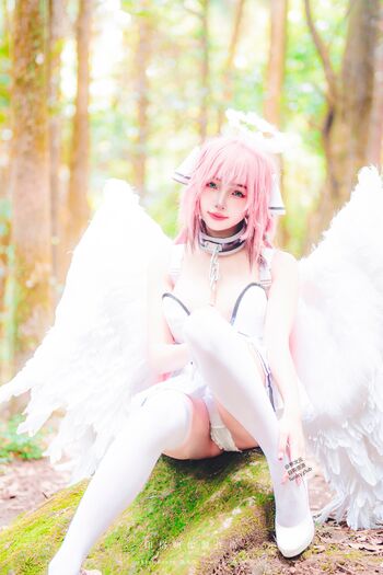 Full leaked Momocat w page private onlyfans photo