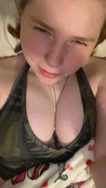 Full leaked Mssavagecarrot stick private onlyfans photo