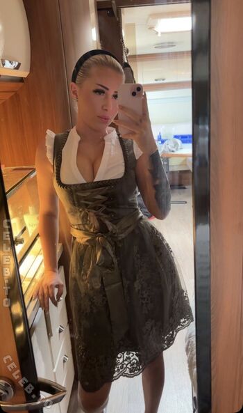 Full leaked Nadia offenbach private onlyfans photo