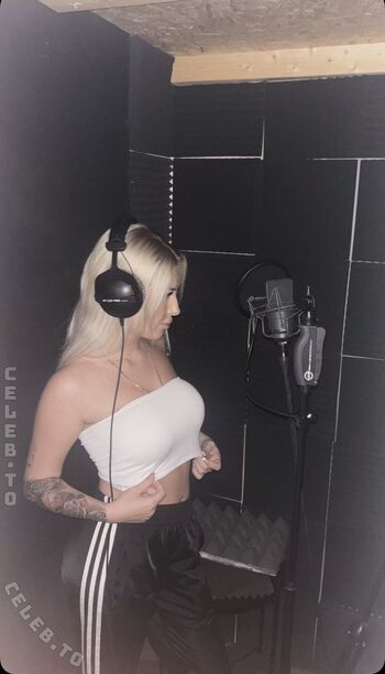 Full leaked Nadia offenbach private onlyfans photo