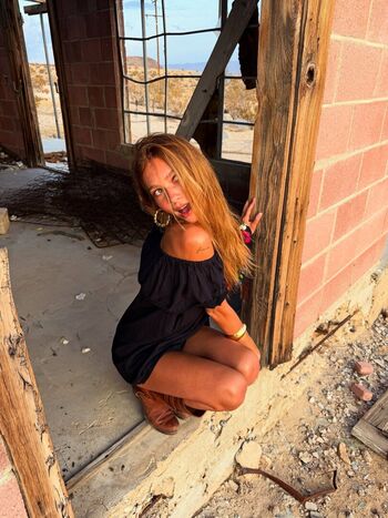 Full leaked Nadia turner page private onlyfans photo
