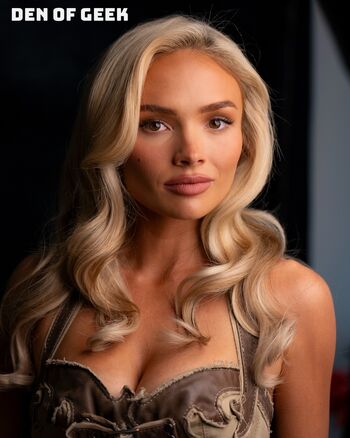 Natalie Alyn Lind