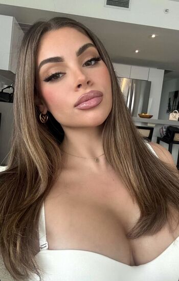 Nazanin Kavari