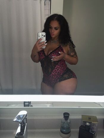 Full leaked Neeyce private onlyfans photo