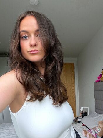 Full leaked Niamh cryan page private onlyfans photo