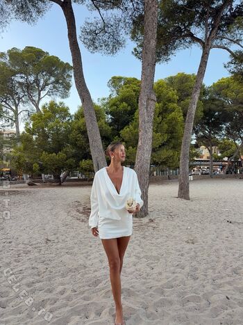 Full leaked Nicola cavanis page private onlyfans photo