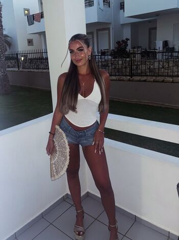 Full leaked Nicole barnden page private onlyfans photo