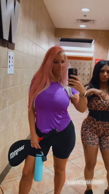 Nicolle A