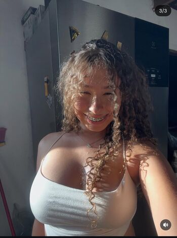 Nicolly_scobar