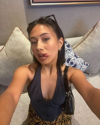 Niki Zefanya
