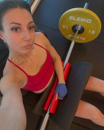 Full leaked Ninamissfit model private onlyfans photo
