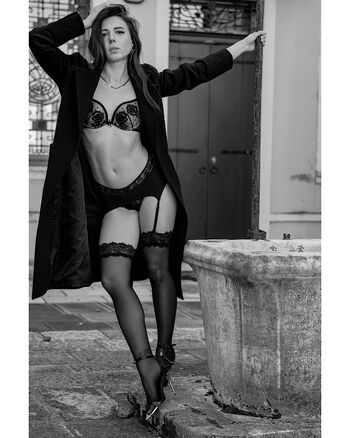 Full leaked Ninamissfit model private onlyfans photo