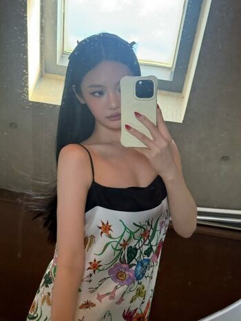 Full leaked Ningning aespa private onlyfans photo