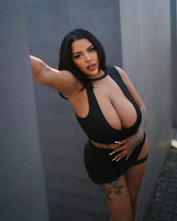 Full leaked Nivien kharbeiti page private onlyfans photo