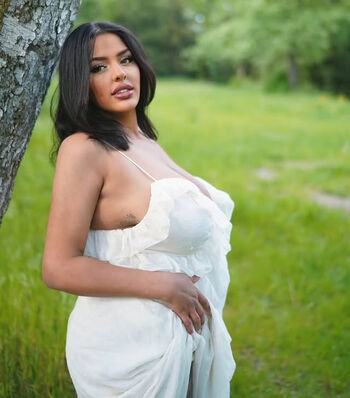 Full leaked Nivien kharbeiti page private onlyfans photo