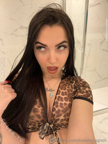 Full leaked Noemistricagnoli private onlyfans photo