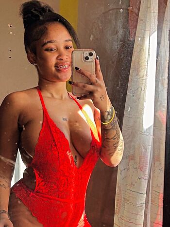 Nomonde Refiloe Mniki