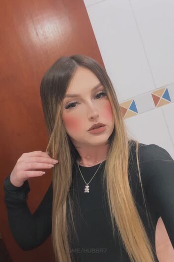 Novinhas Com Peitos Pequenos