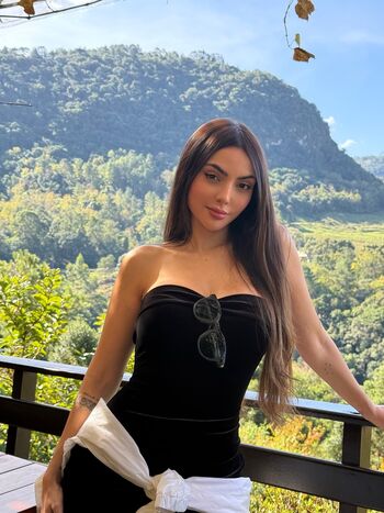 Nyvi Estephan