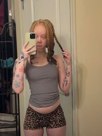 Full leaked Officialshayydee  page private onlyfans photo