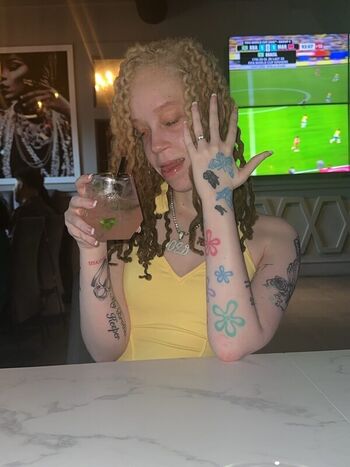 Full leaked Officialshayydee private onlyfans photo