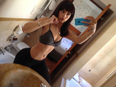 oliviaraynn