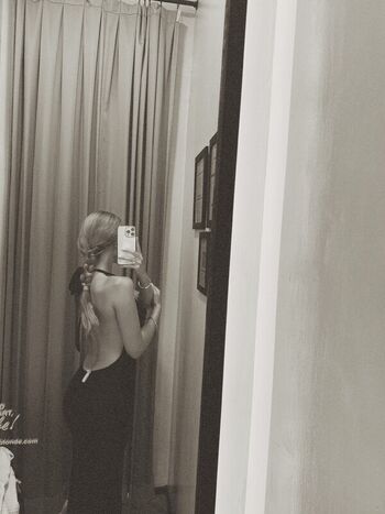 Full leaked Oliwia petryna private onlyfans photo