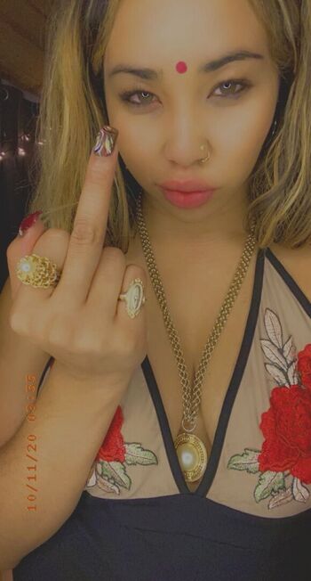 Full leaked Ouiouima private onlyfans photo