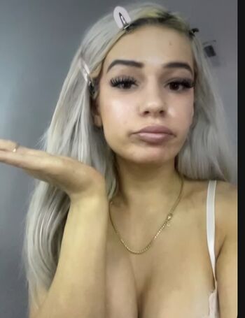 Full leaked Overlykaylaa private onlyfans photo