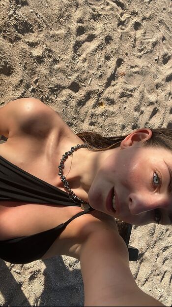 Full leaked Palmyre page private onlyfans photo