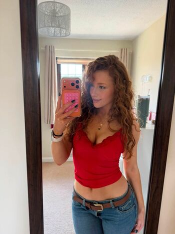 Full leaked Pheobeisginger page private onlyfans photo
