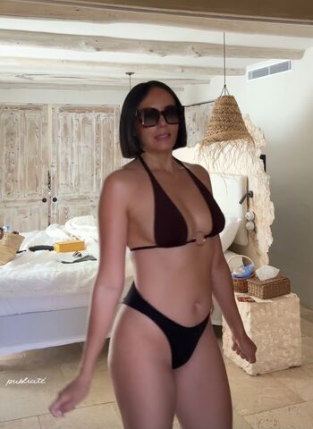 Full leaked Pieds agathe auproux page private onlyfans photo