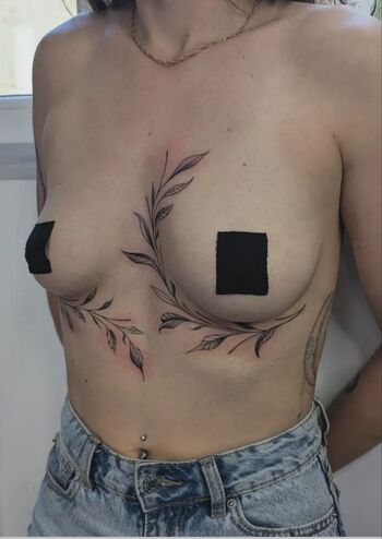 Full leaked Piercing au nombril private onlyfans photo