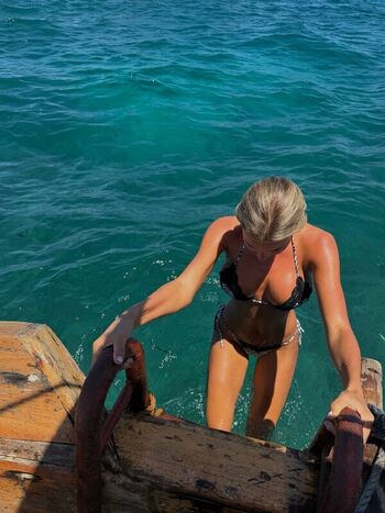 Full leaked Poppy connor private onlyfans photo