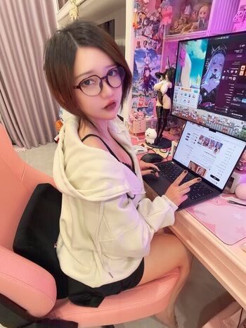 Full leaked Potatogodzilla private onlyfans photo