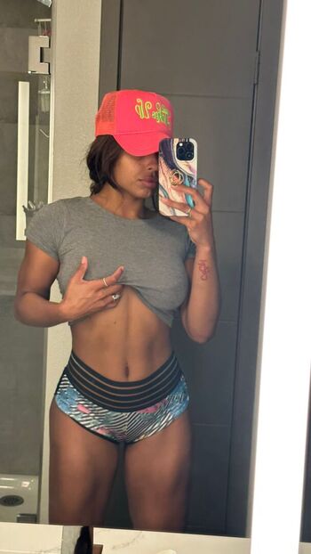 Full leaked Qimmah russo  page private onlyfans photo