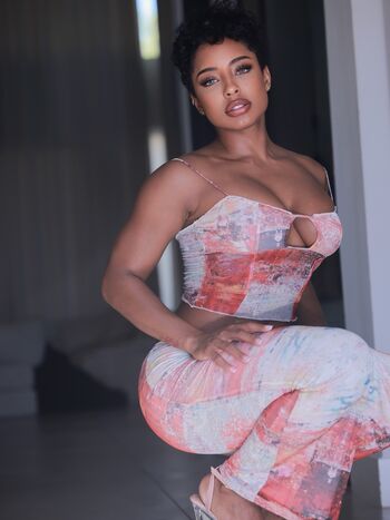 Full leaked Qimmah russo  page private onlyfans photo