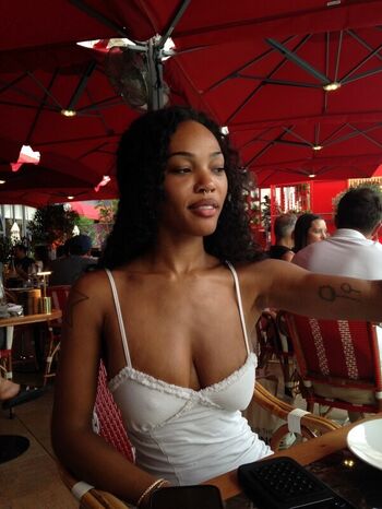 Full leaked Quenlin blackwell  page private onlyfans photo