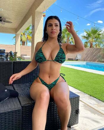 Full leaked Raq adriana page private onlyfans photo
