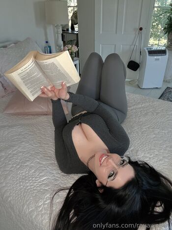 Full leaked Raya waifuu private onlyfans photo