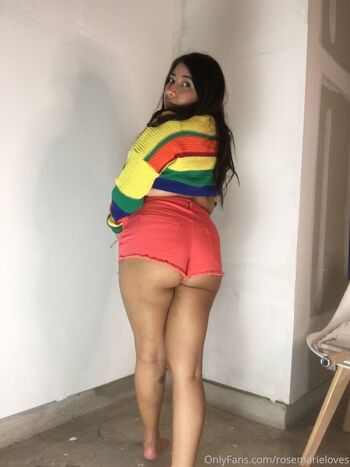 Full leaked Rosemarieloves private onlyfans photo