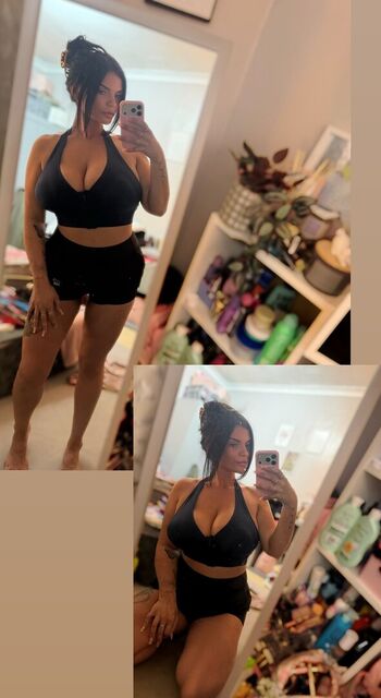 Full leaked Rosieeeamberr private onlyfans photo