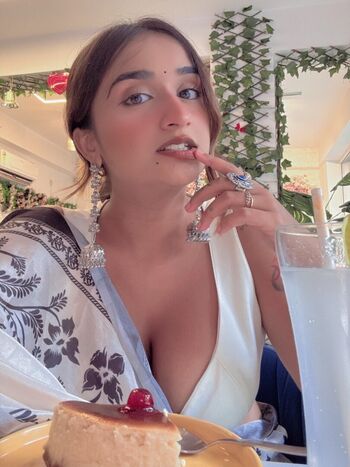 Full leaked Ruchika tandon private onlyfans photo