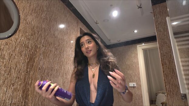 Sabrina Pezeshkian