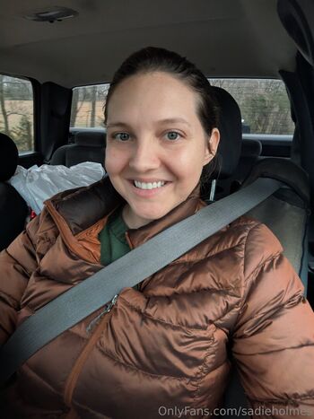 Full leaked Sadieholmes private onlyfans photo