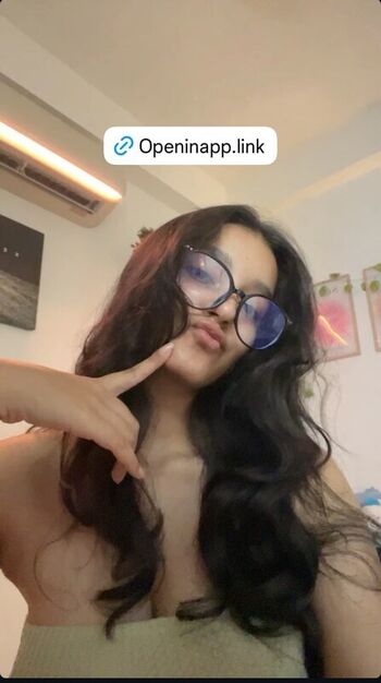 Full leaked Sakshi pandey page private onlyfans photo