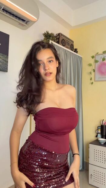 Full leaked Sakshi pandey private onlyfans photo