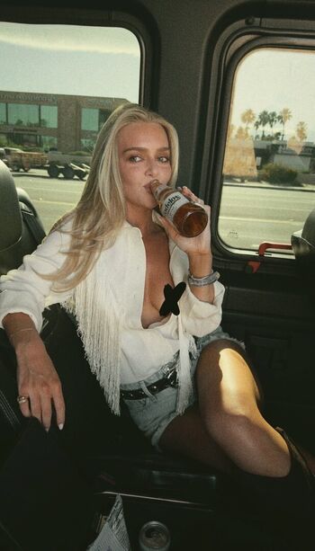 Samantha Riehl