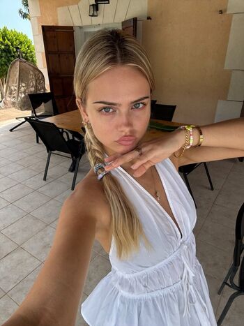 Full leaked Sara crumbleleg private onlyfans photo