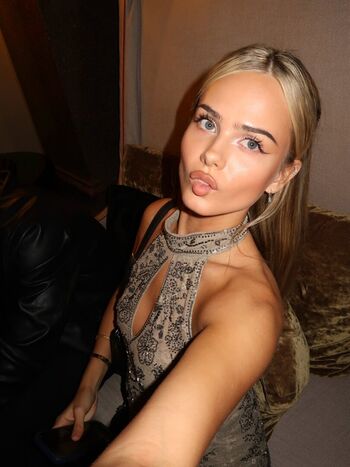 Full leaked Sara crumbleleg private onlyfans photo